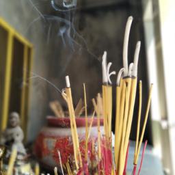 How to Enhance Your Meditation with the Right Incense Accessories